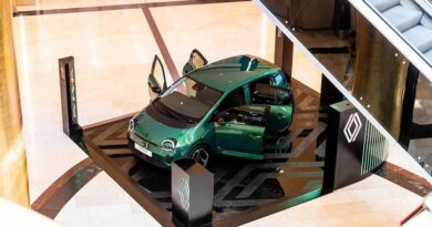 Το νέο RENAULT TWINGO στο GOLDEN HALL