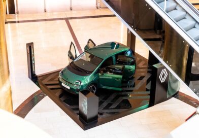 Το νέο RENAULT TWINGO στο GOLDEN HALL