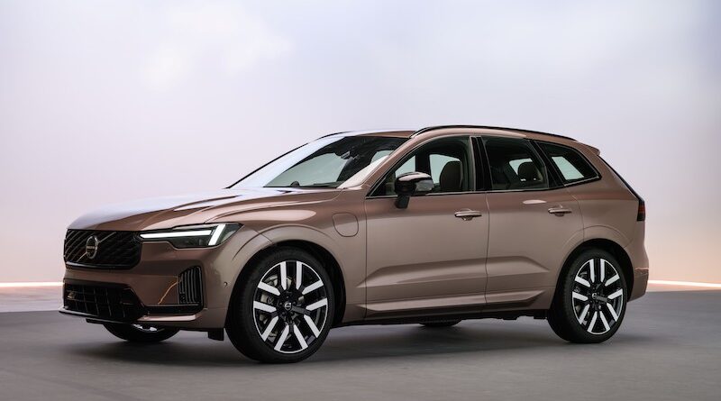 Η Volvo Cars παρουσιάζει plug-in υβριδικές εκδόσεις μεγάλης αυτονομίας για τα best seller SUV, XC60 και XC90